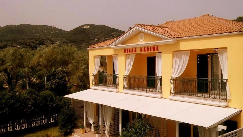 Villa Ladina ลิเกีย ภายนอก รูปภาพ