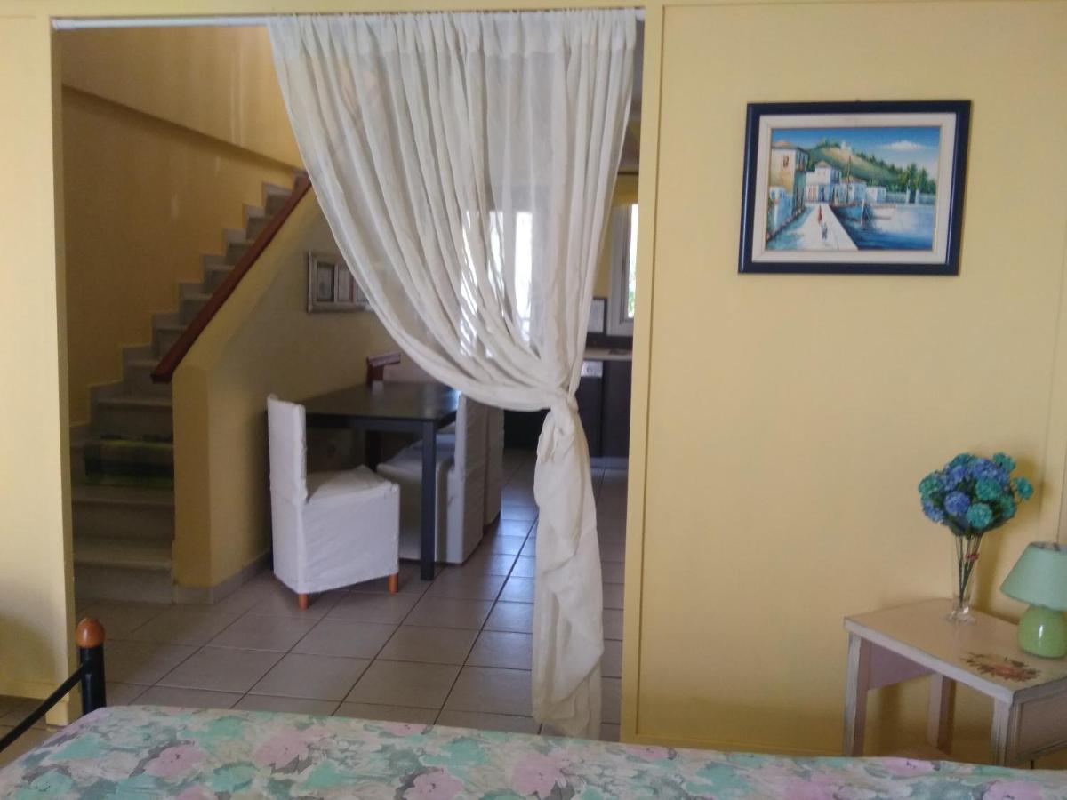 Villa Ladina ลิเกีย ภายนอก รูปภาพ